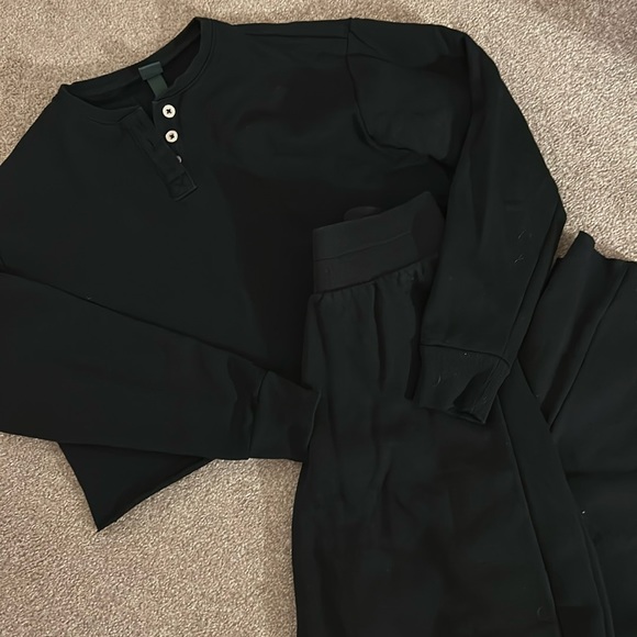 SWEAT SET - Picture 1 of 5